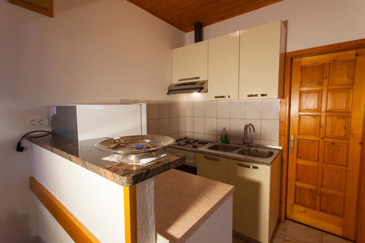 Apartman Budimir Cres Buitenkant foto
